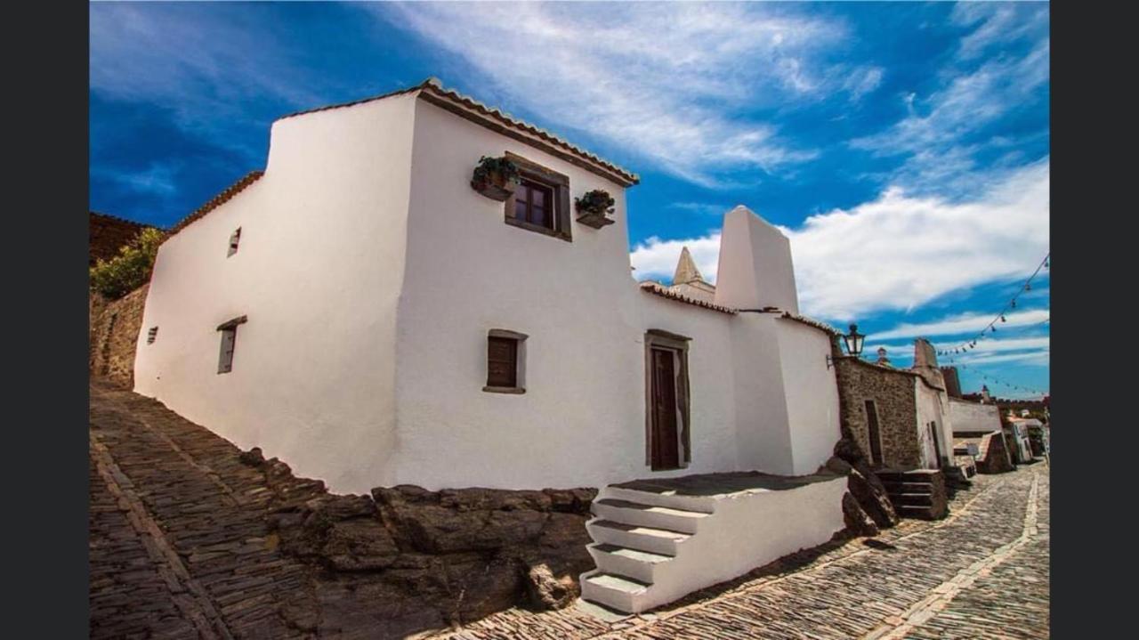 Casa D' Santiago Guest House Monsaraz Bagian luar foto