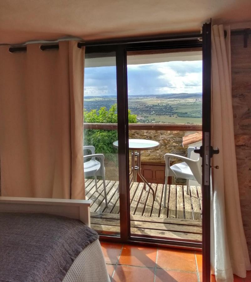 Casa D' Santiago Guest House Monsaraz Bagian luar foto